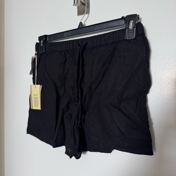 Aritzia Sail Linen Shorts 3” NWT - Picture 3 of 6